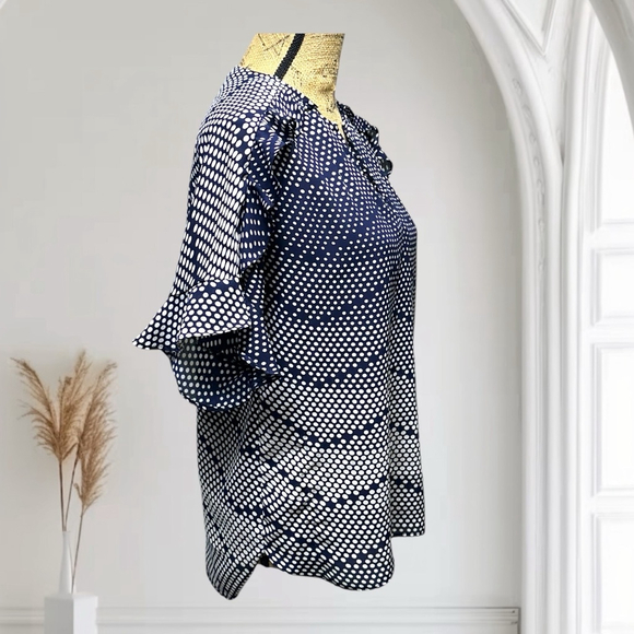 115 - Banana Republic Blouse - Picture 2 of 10